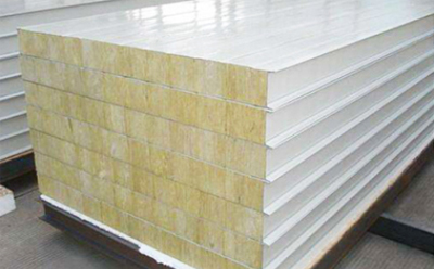 冷库保温墙板施工_玛沁彩钢夹芯板安装技术要点