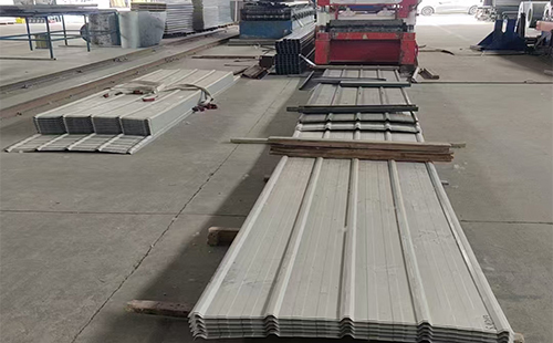 玛沁彩钢岩棉板多少钱一平米？今日价格组成全解析